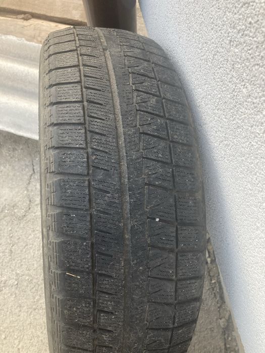 Шини зима 185/65 r15 комплект.