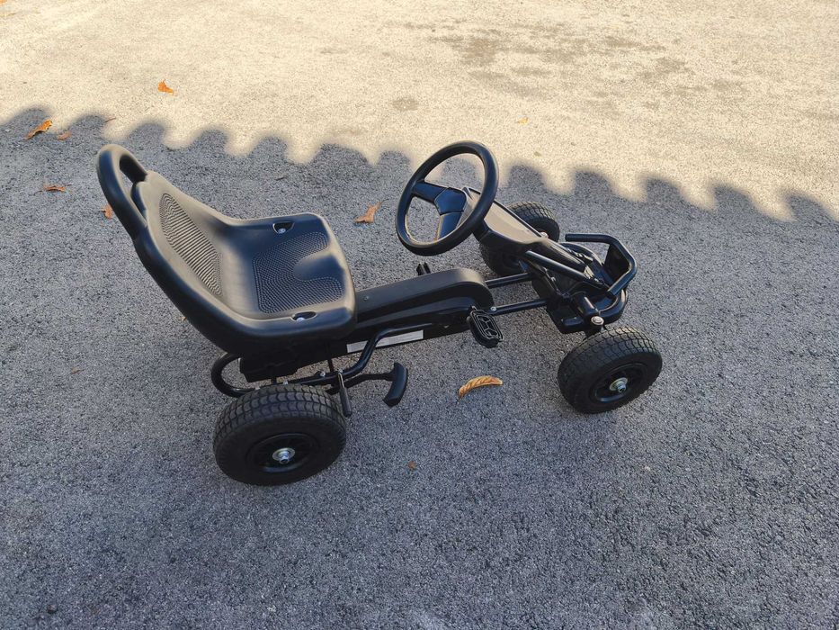 Carro kart com pedais