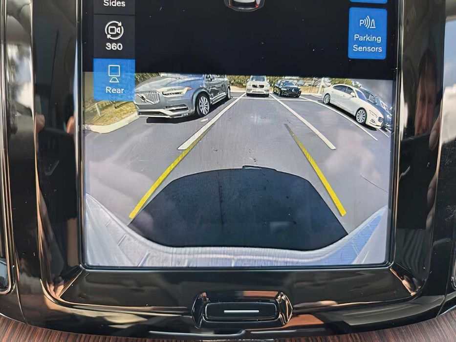 Volvo XC60 B5 Plus Bright Theme      2023