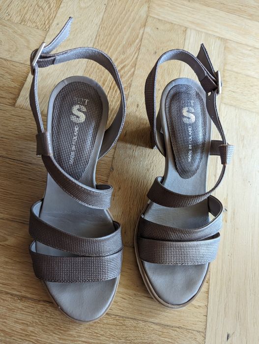 Skórzane sandałki "BUT S" rozmiar 35