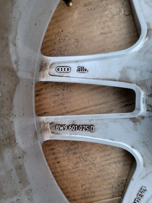 Диски R17 5x112 ET28 Audi Volkswagen Mercedes 4шт ціна за 1шт