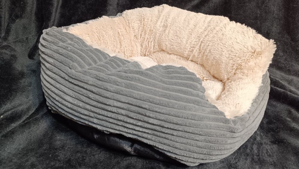 Домик  лежанка для собаки, кота, щенка