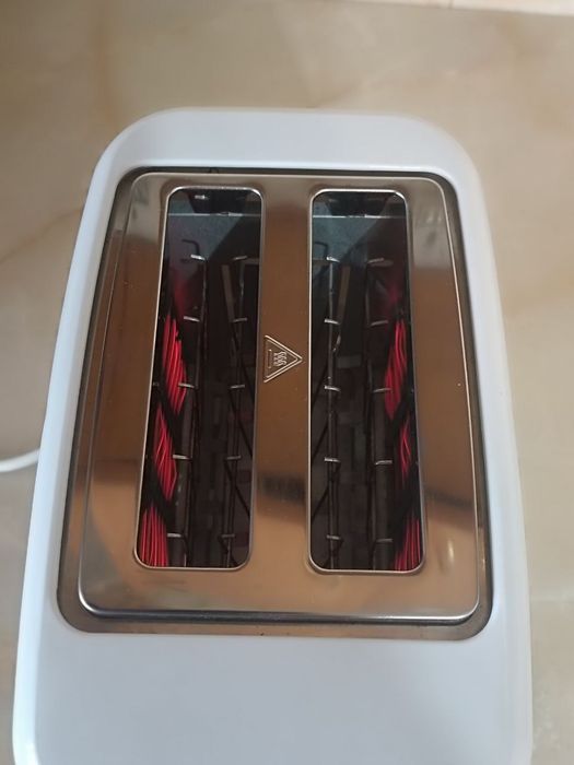 Продам гарний тостер