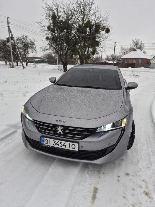 Продам свій сімейний автомобіль