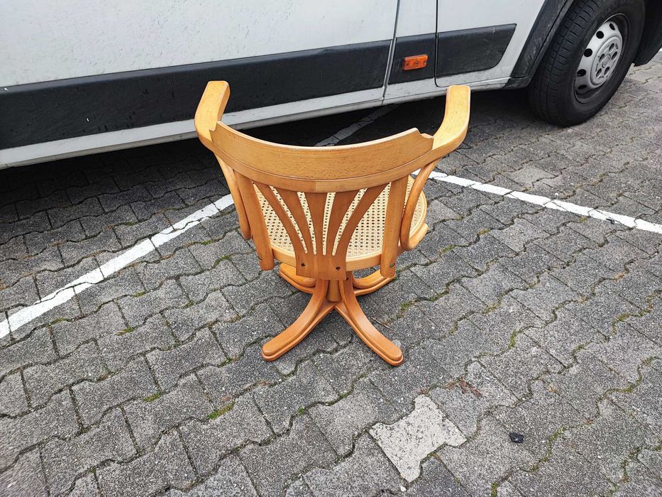 Krzesło obrotowe - Thonet.