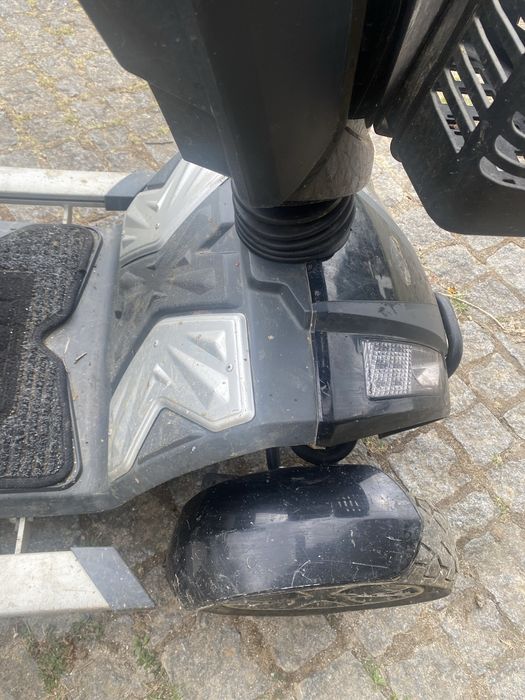 Scooter Stana modelo Pantera Pro