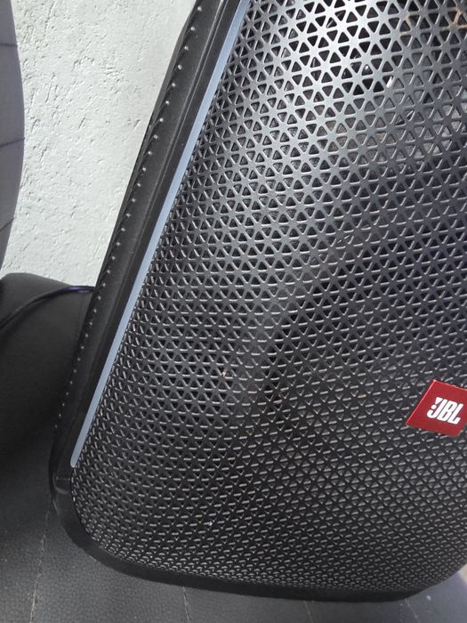 JBL PartyBox Encore Essential + mikrofon