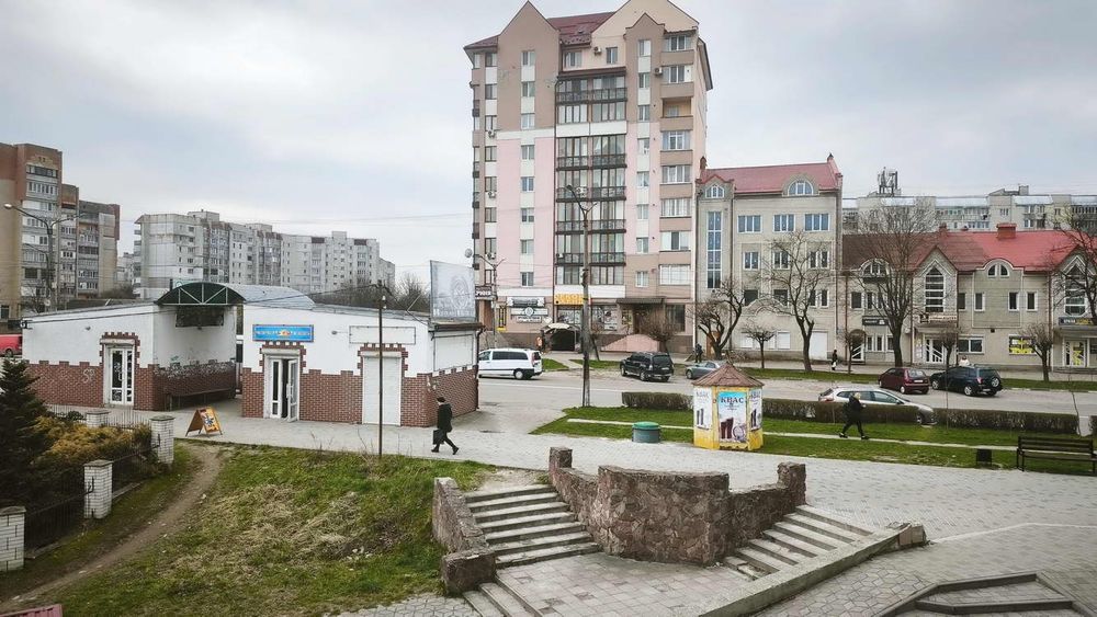 Здається в оренду в центрі міста комерційне приміщення - View 5