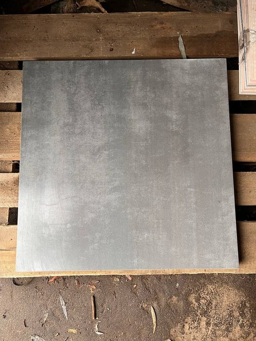 Плитка на підлогу антрацитова 60*60