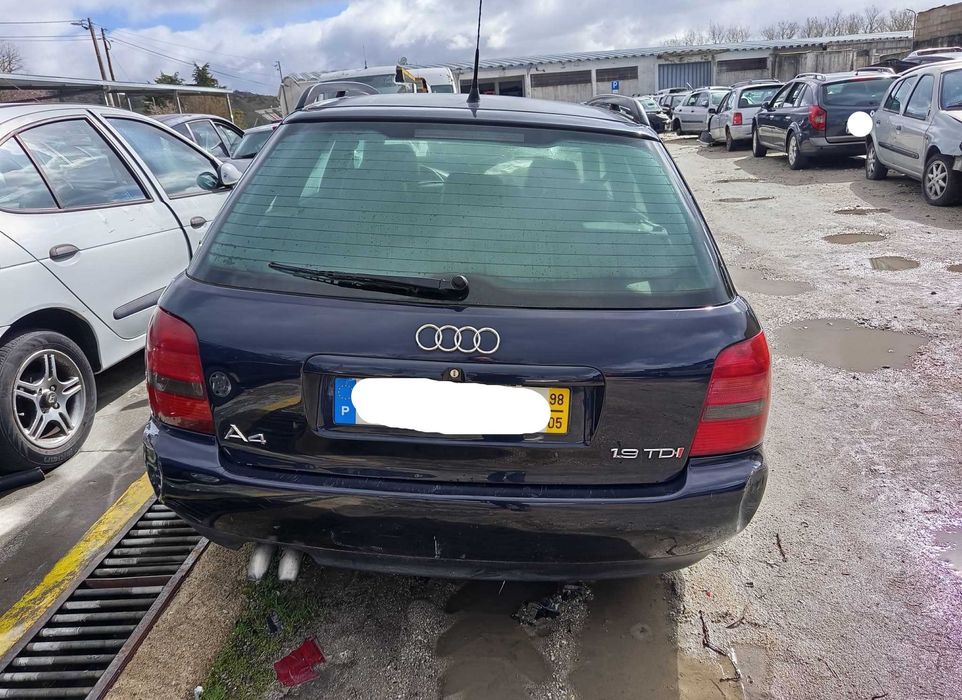 Para peças Audi A4 SW 1.9TDI 110Cv ano 1998