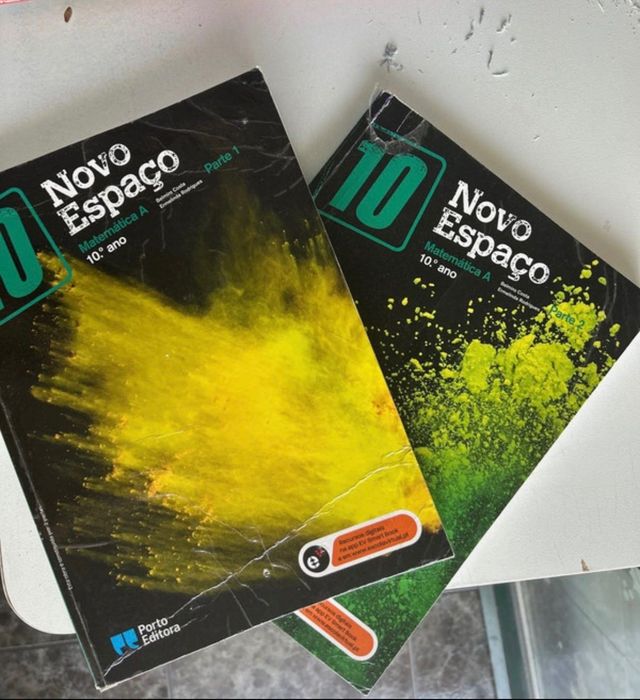 Manuais de matemática “Novo Espaço 10”