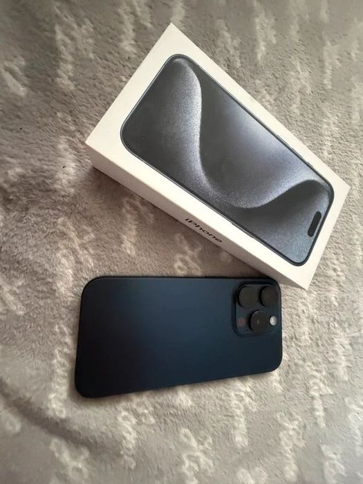 Iphone 15 pro blue titanium