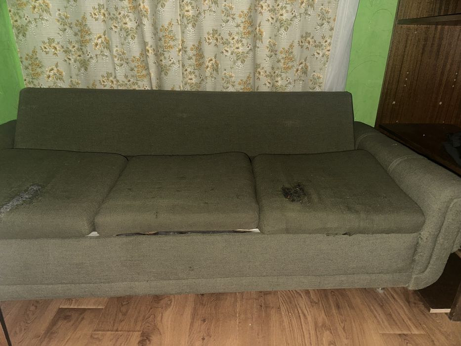 Віддам Диван безкоштовно