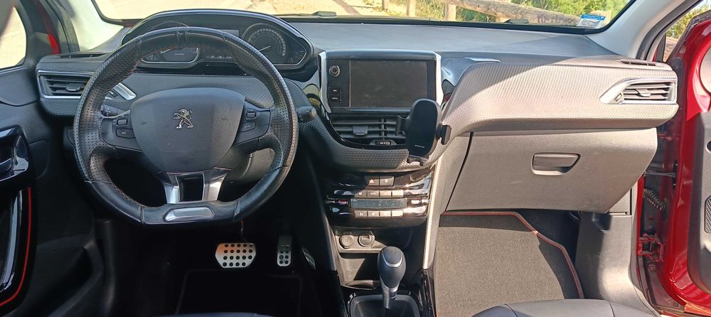 Peugeot 2008 em excelente estado