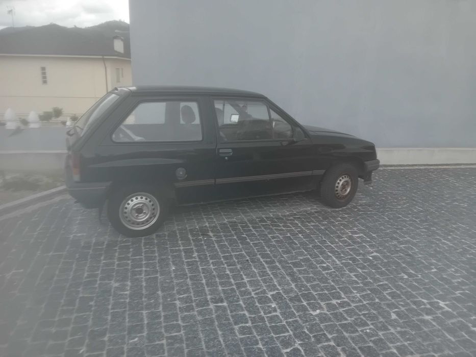 Carro a gasolina 1.0