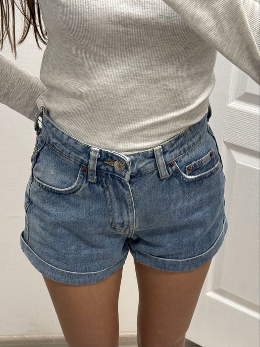 Шорти Bershka