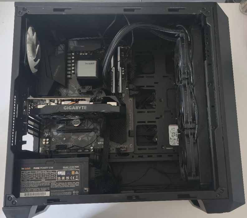 Komputer stacjonarny