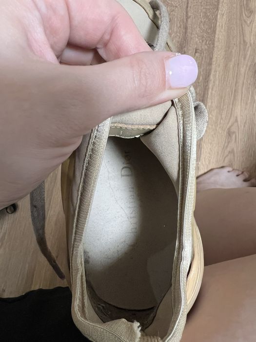 Продам жіночі кросівкі фірми Dior