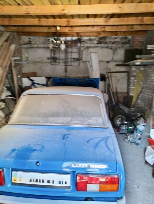 Продам гараж з машиною на ХТЗ " мотор 3"