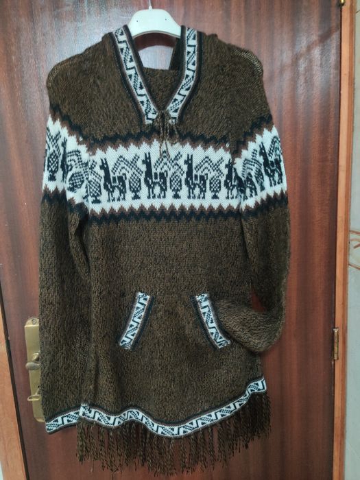 Camisola artesanal de lã de alpaca