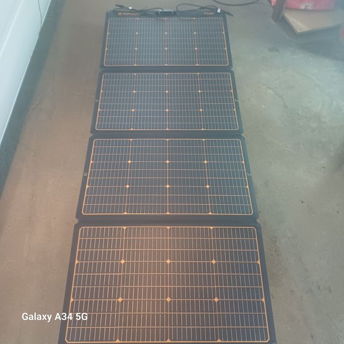 Портативна сонячна панель FlexSolar 240 Вт
