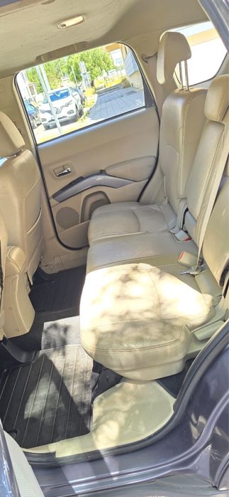 Mitsubishi Outlander ( 4X4 ) 2.2 DI-D Instyle 4WD Ano 2007 a diesel