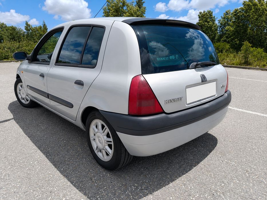 Renault Clio 2 initiale paris 1.6 16v 110cv
