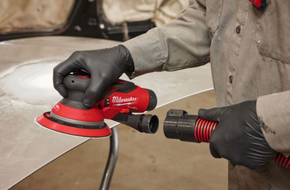 Шліфмашина ексцентрикова акумуляторна MILWAUKEE M12 FROS2.5-0 O150мм