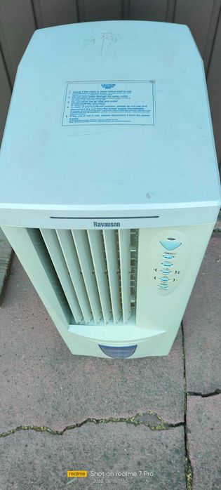Klimatyzator firmy Ravanson o mocy 80W + pilot