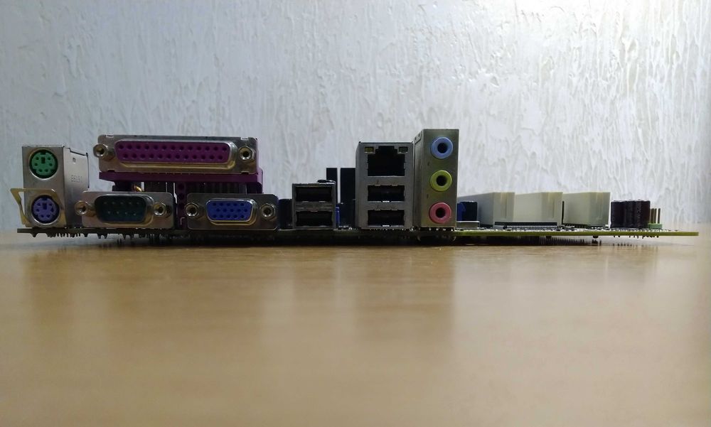 Материнки AsusP5GV-MX+Celeron 2,53GHz і AsusP5GPL-X SE+Pentium4 3,0GHz