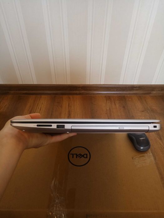 Ноутбук Dell Inspiron 3582 15.6 AG/Intel N5000/4/128F/DVD/int/Lin