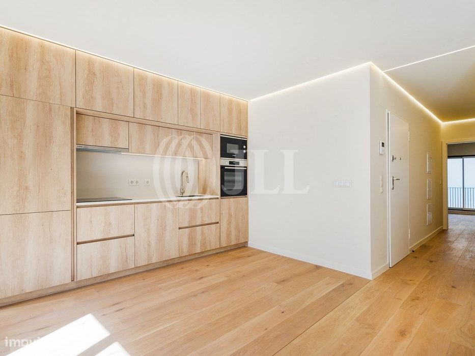Apartamento T2 na Rua Poiais de São Bento em Lisboa