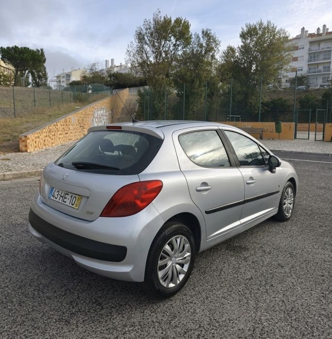 Peugeot 207 1.4 16v VTI 5p 75000Klm — photo 2
