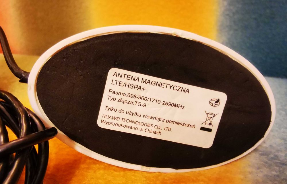 Antena Magnetyczna - Wewnętrzna Huawei LTE/HSPA+  Jak Nowa