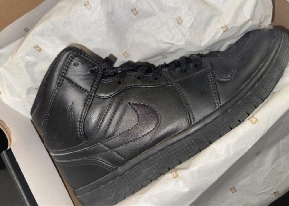 Jordan 1 mid preto bota