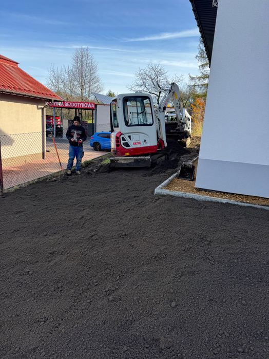 Usługi minikoparką