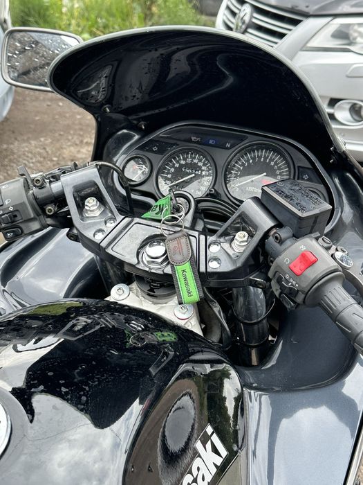 Kawasaki zzr 600