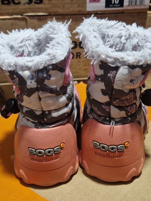 Bogs зимове дитяче взуття