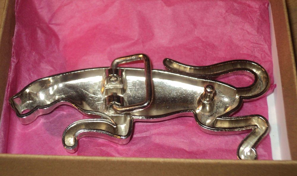 Sprzączka do paska, klamra, jaguar