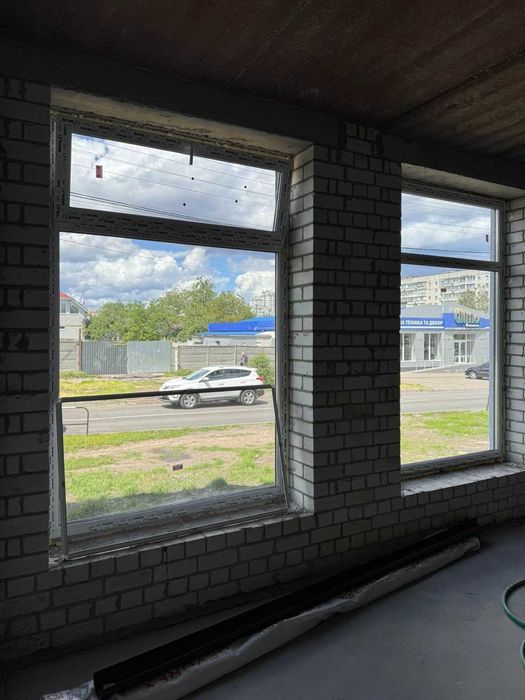 Комерційне приміщення в хорошій локації