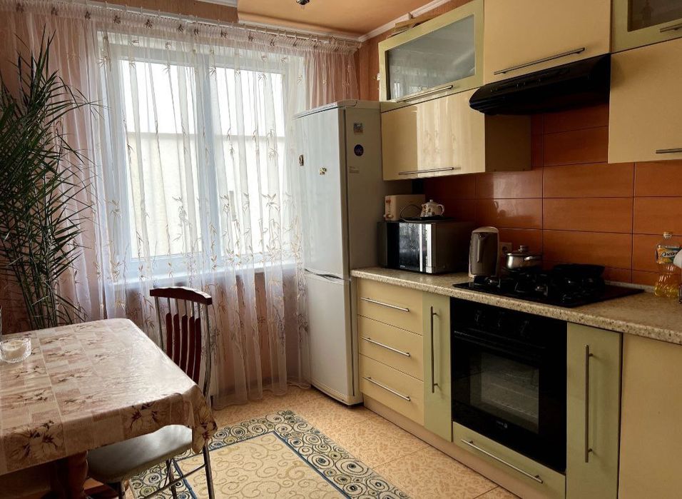 Продаж 3х кімнатної квартири р-н Леваневского