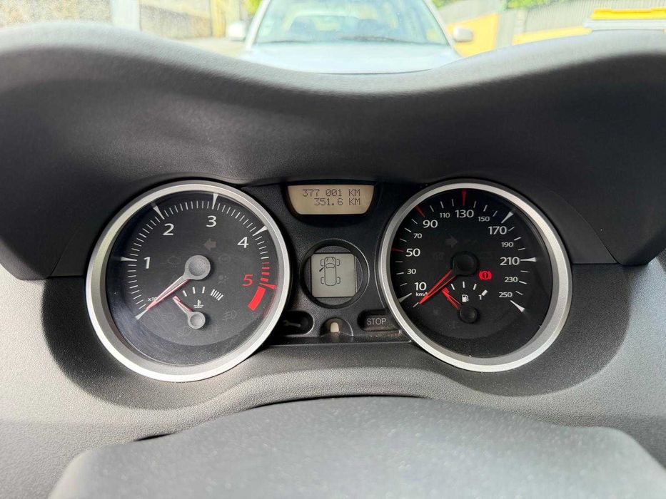 Carro renault megane — photo 4