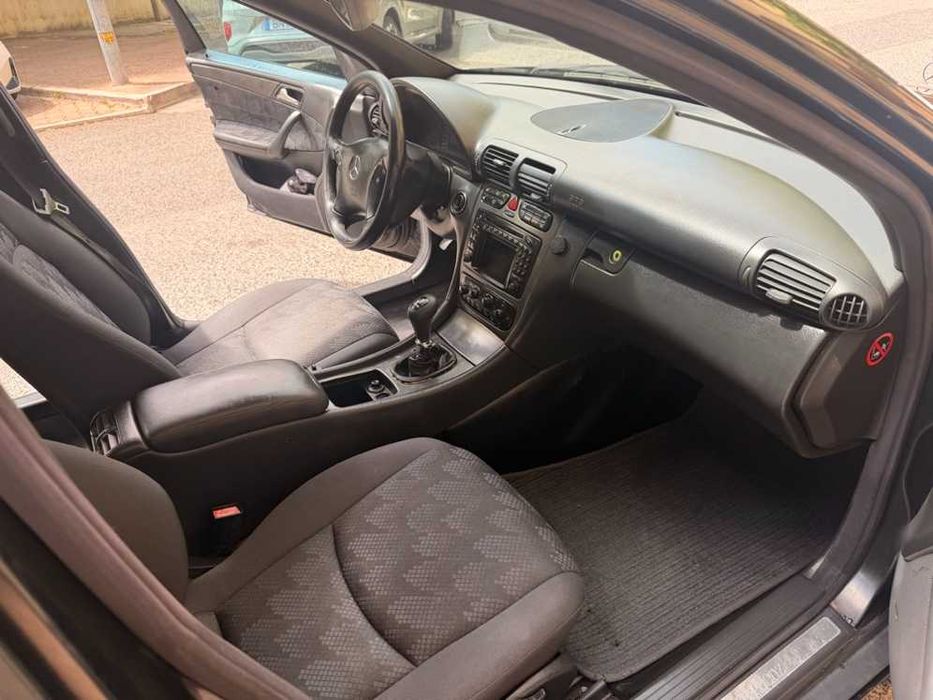 Mercedes 270cdi excelente conservação