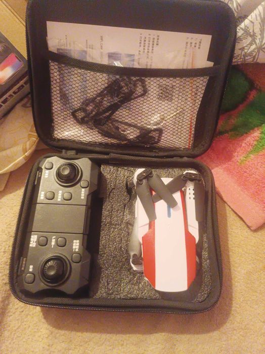 Квадракоптер з камерою