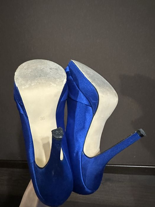 Туфлі жіночі з відкритим носочком