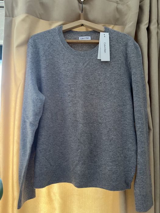 Светр чоловічий Calvin Klein.