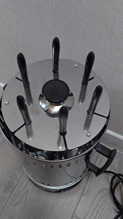 Електрошашличниця для дому на 6 шампурів 1000W. Шашлик смачний вдома