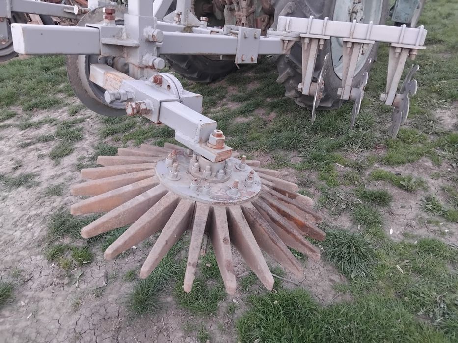 Продам садову бокову фрезу.