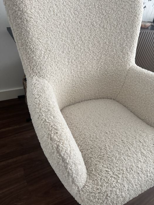 Cadeirao branco boucle jysk