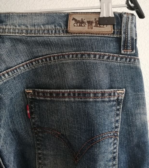Jeansy Levis roz 30